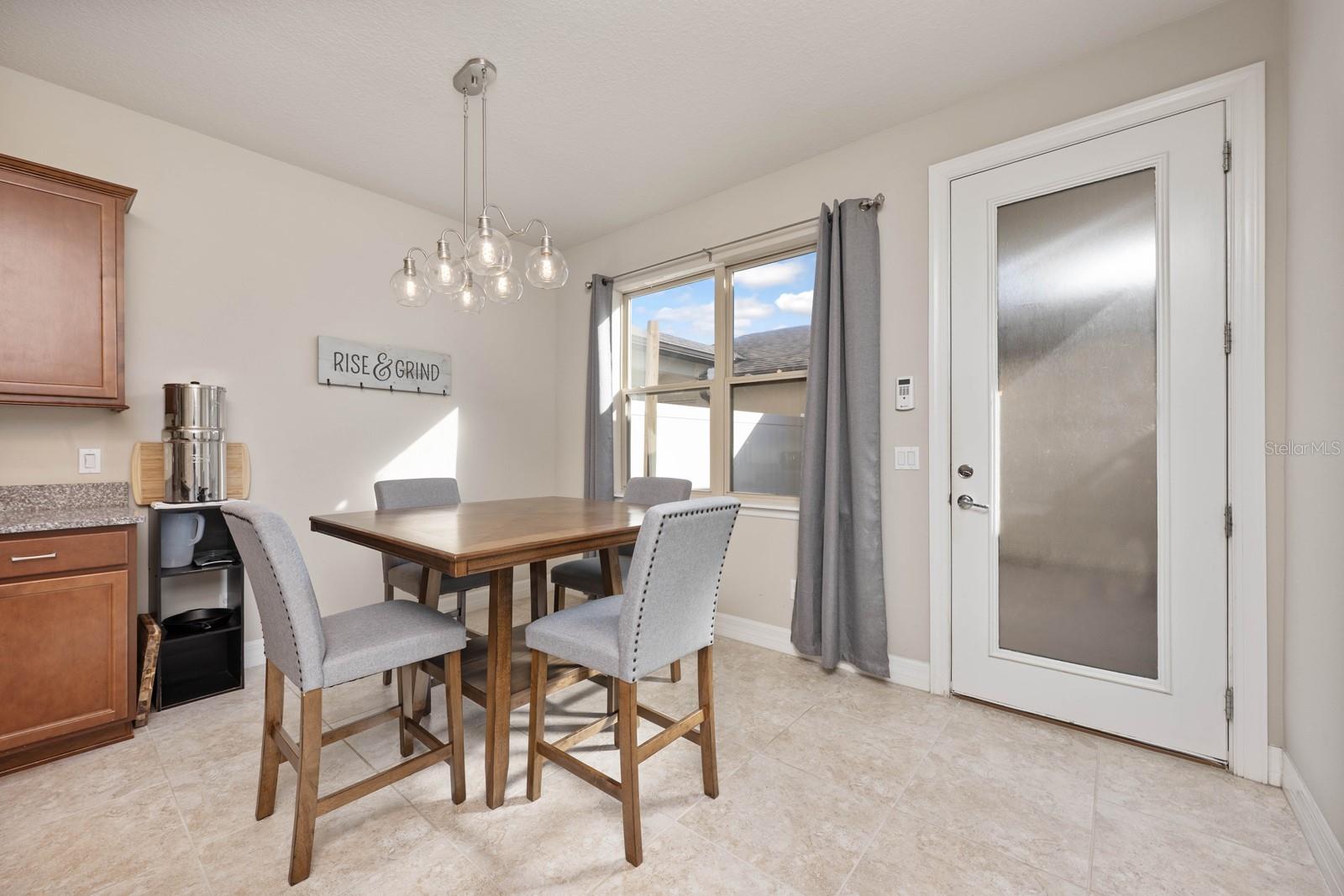 LAKEVIEW POINTE/HORIZON WEST P - Residential