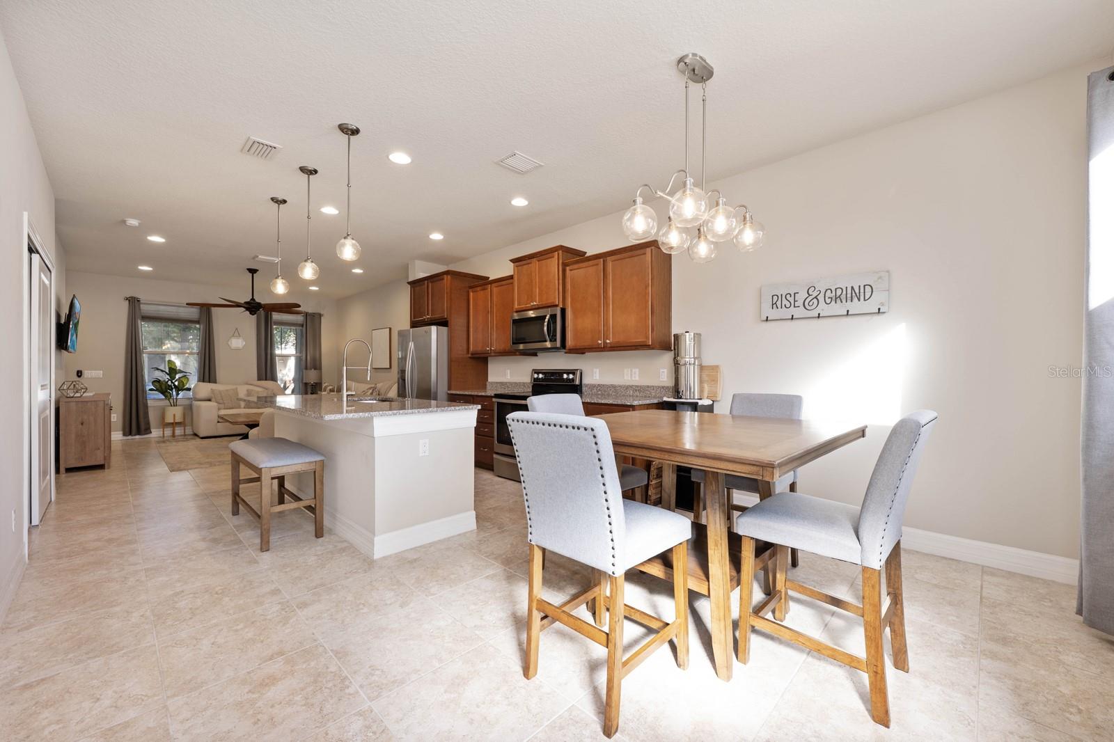 LAKEVIEW POINTE/HORIZON WEST P - Residential