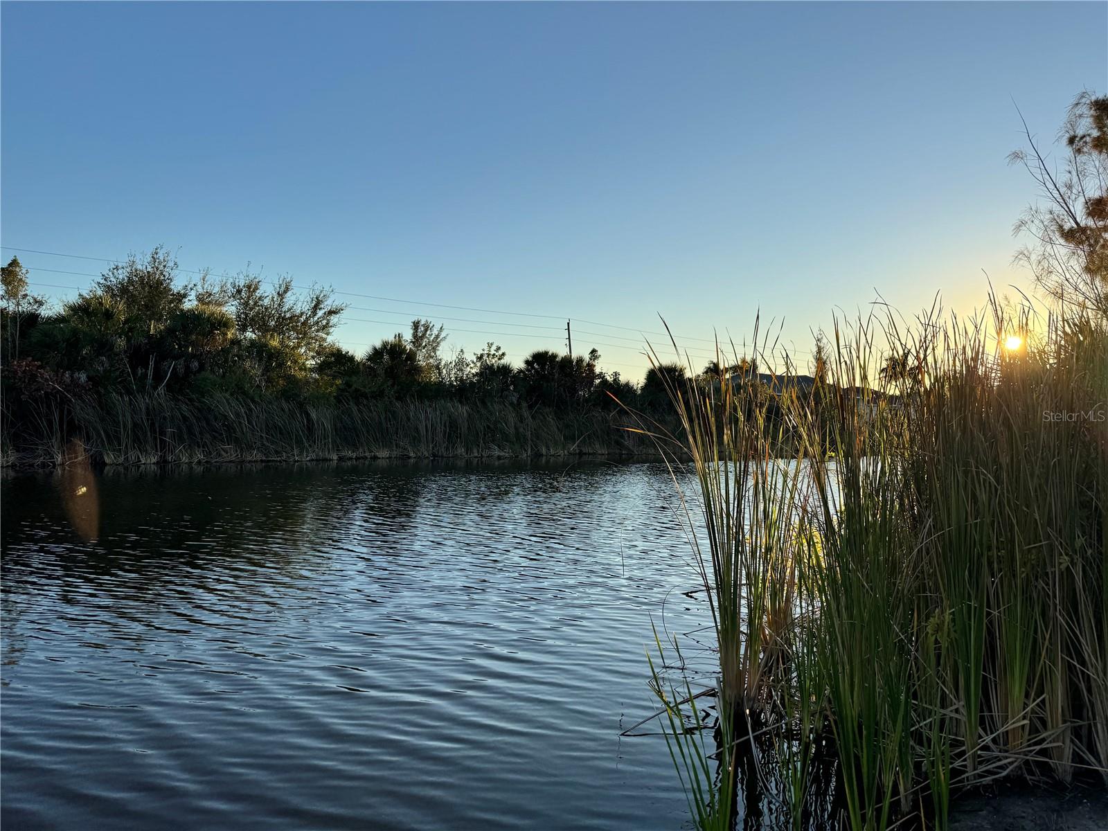 15512 LAKELAND CIRCLE