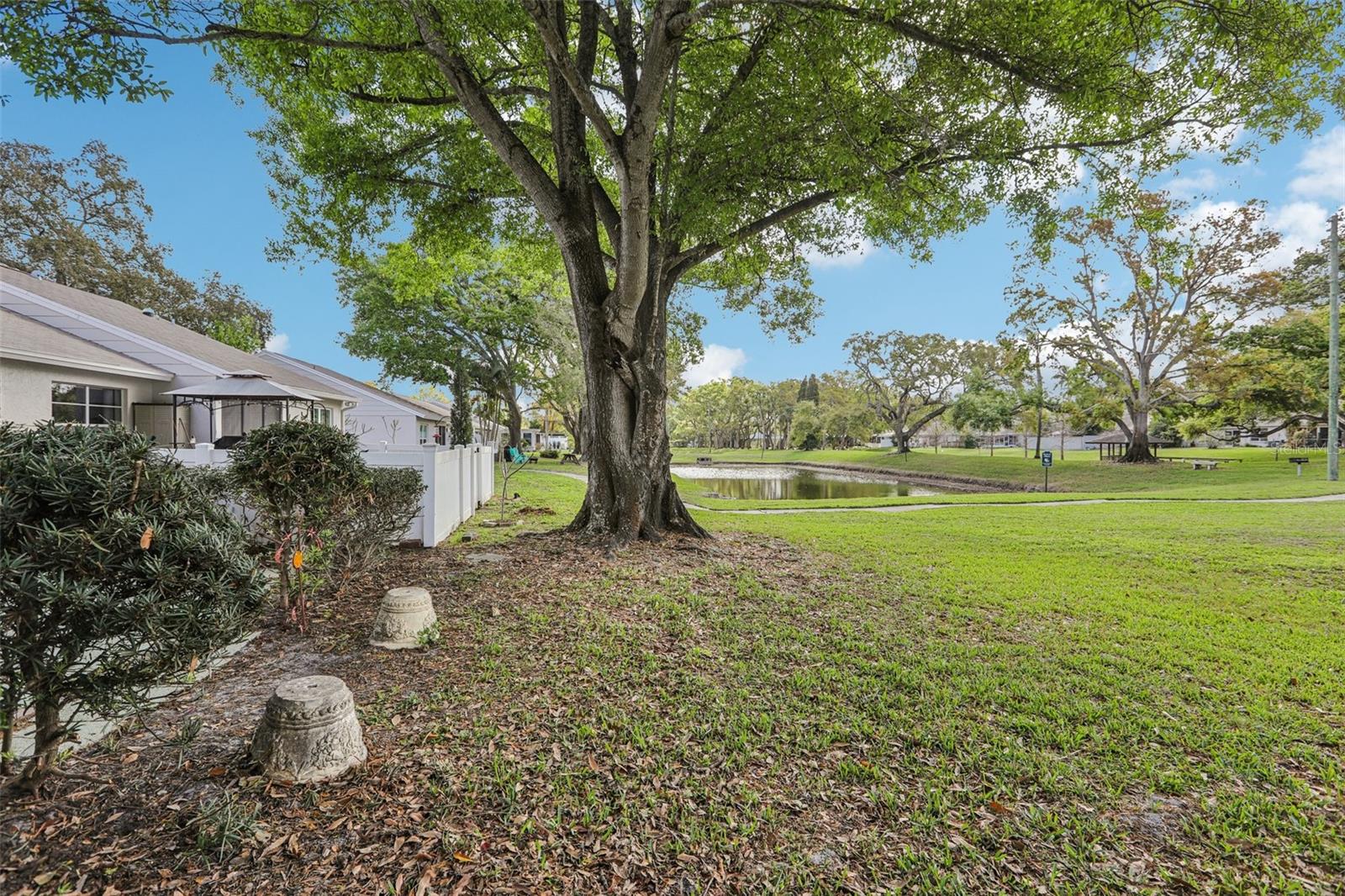 BAY TOWNE - Residential