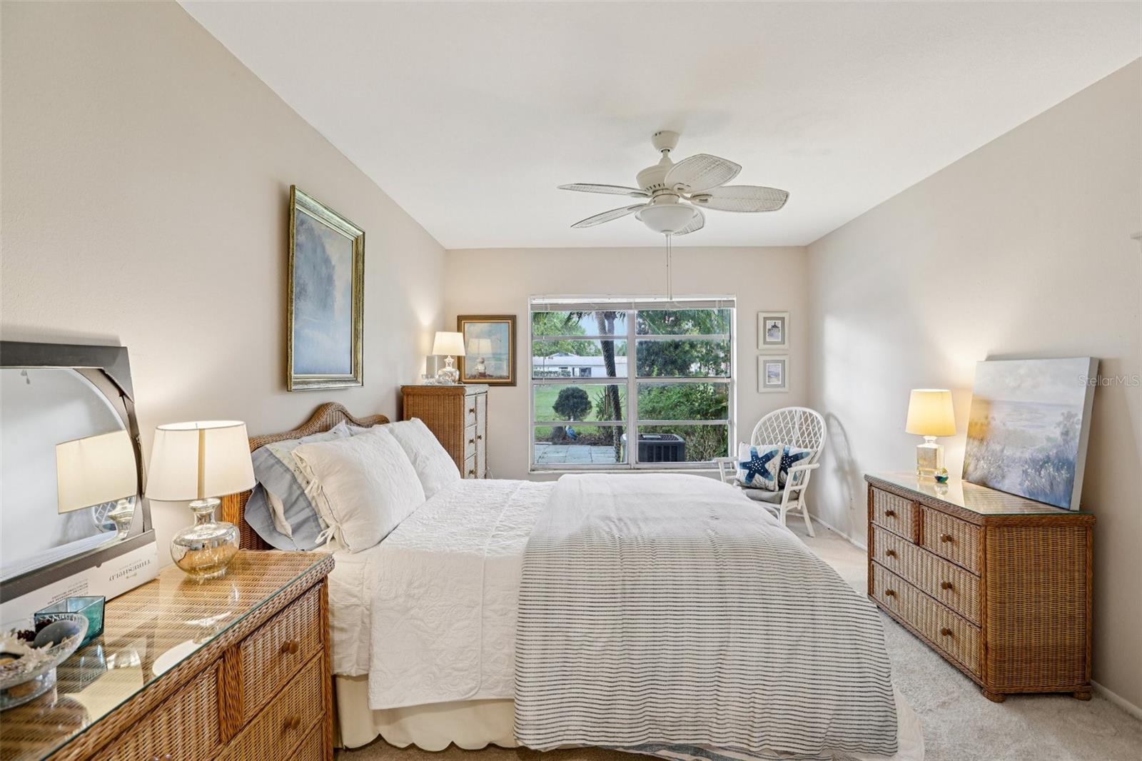 BAY TOWNE - Residential