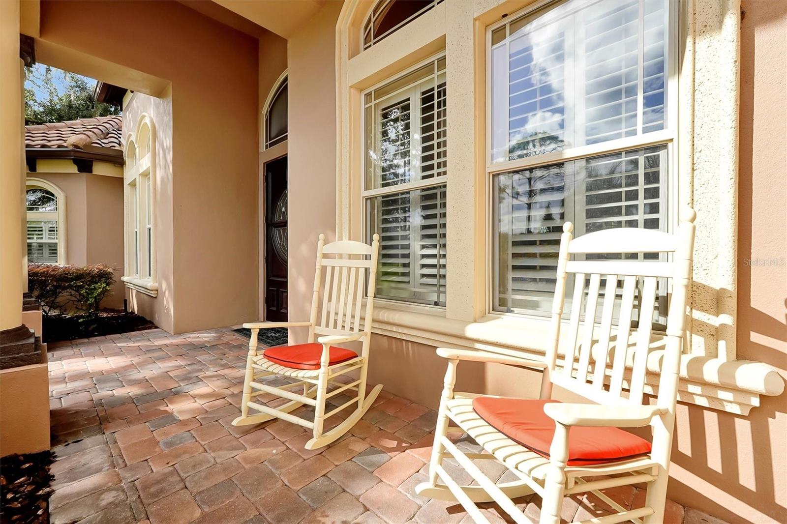 12012 RAMBLING OAK BOULEVARD