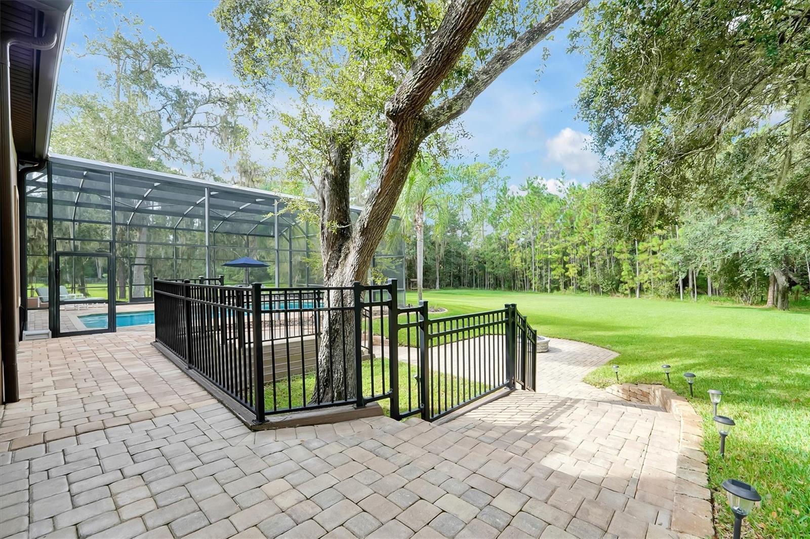 LIVE OAK ESTATES - Residential