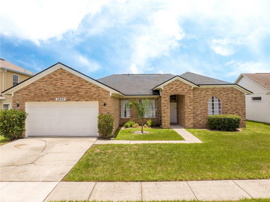 Photo of 2547 Raccoon Run Lane, Orlando, FL 32837 (MLS # S5157881)