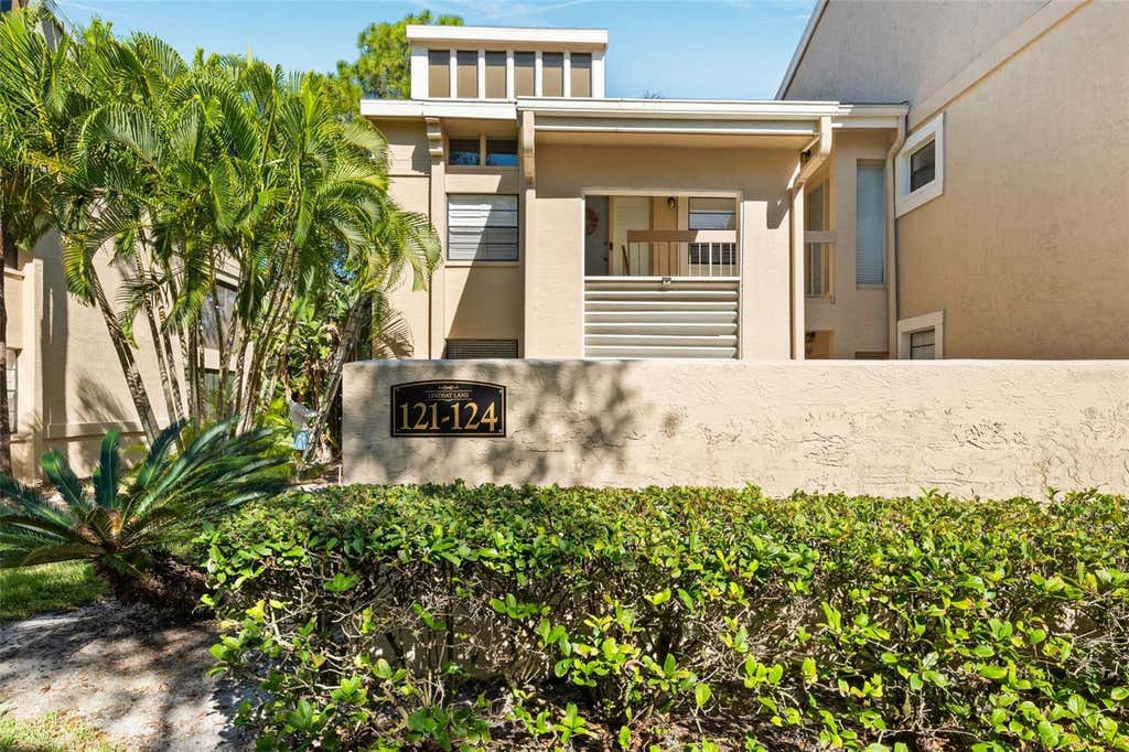 Photo of 121 Lindsay Lane #31, Oldsmar, FL 34677 (MLS # W7888816)