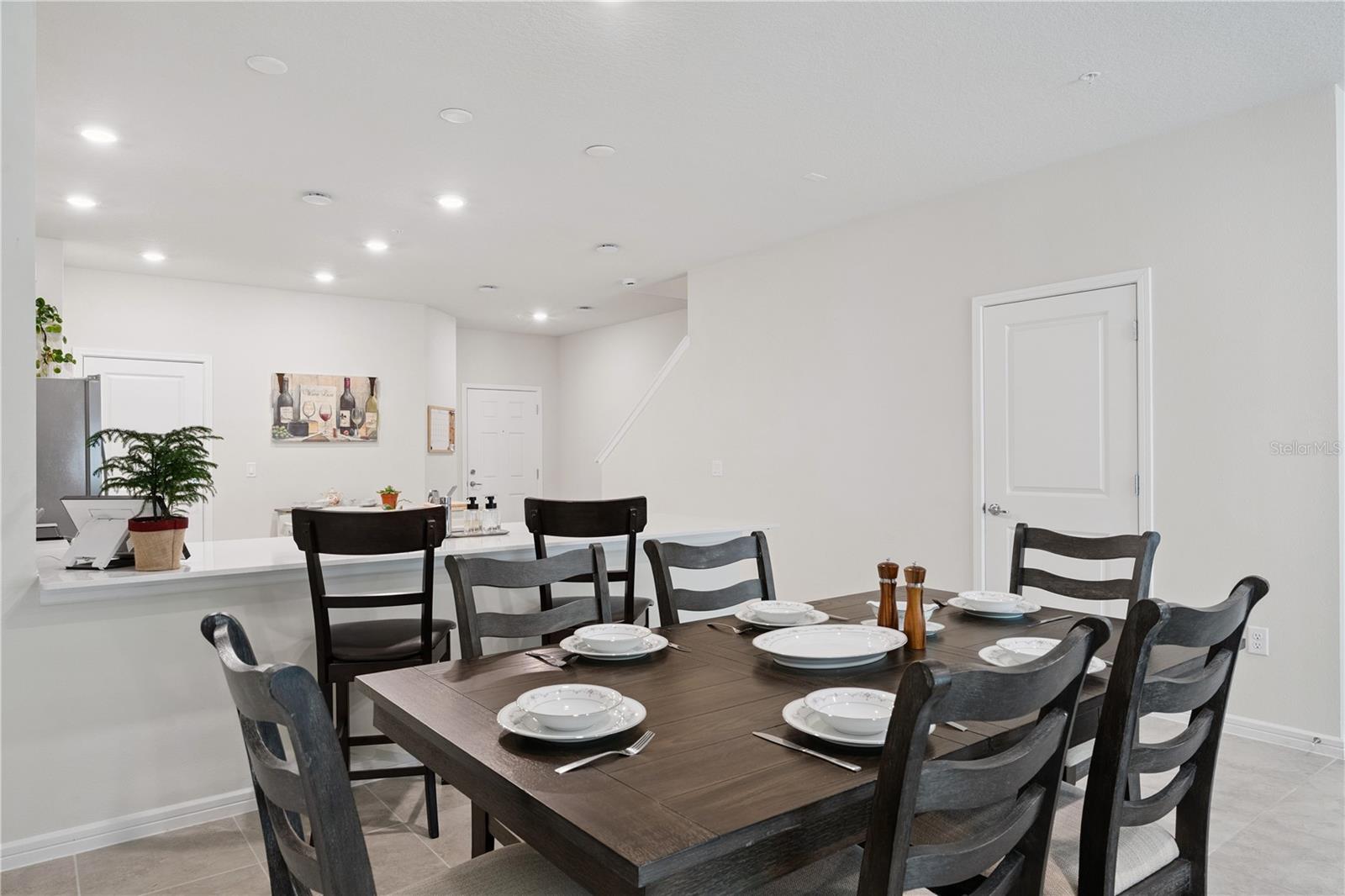 GRAYSON SQUARE - Residential