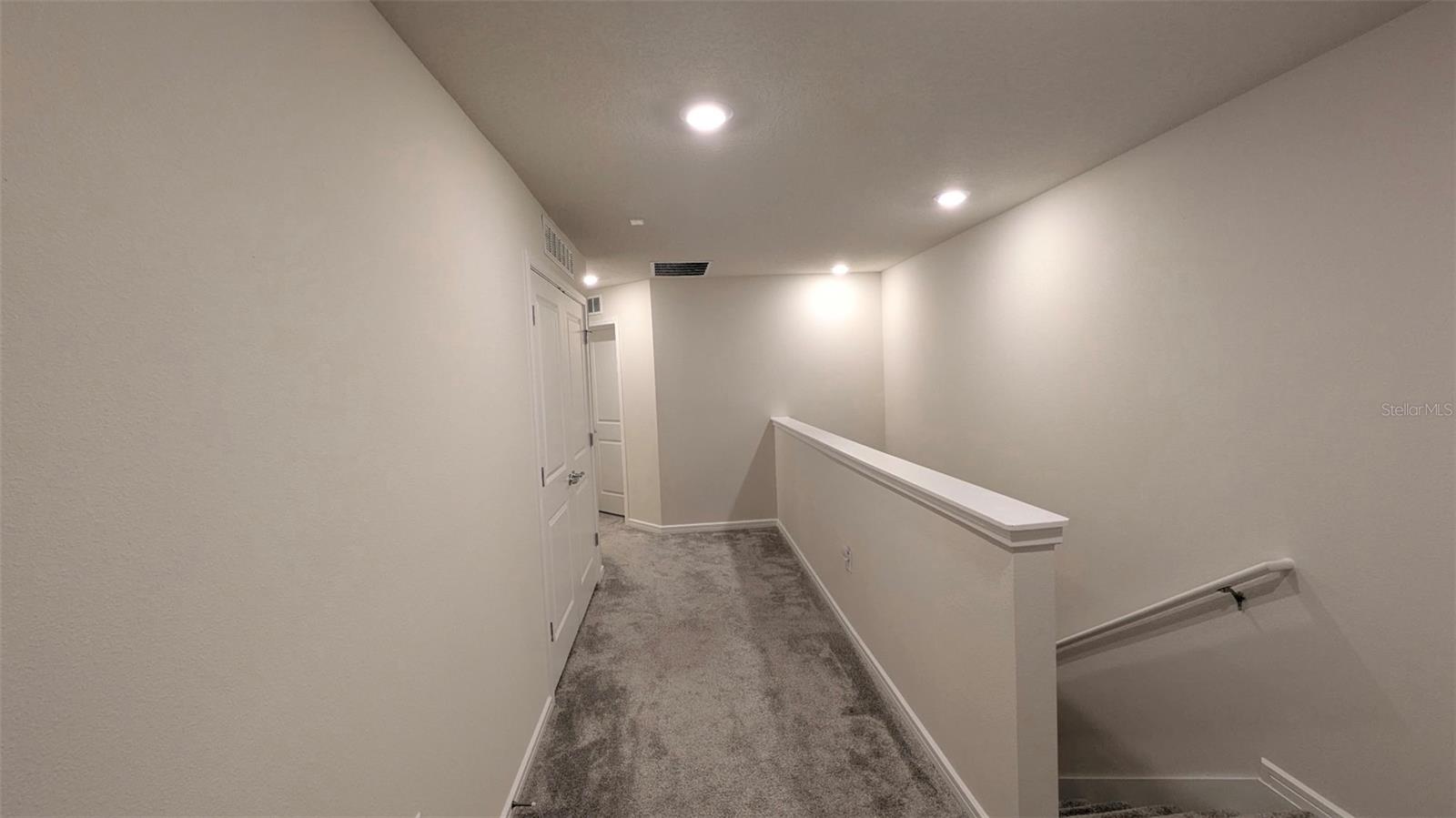 GRAYSON SQUARE - Residential