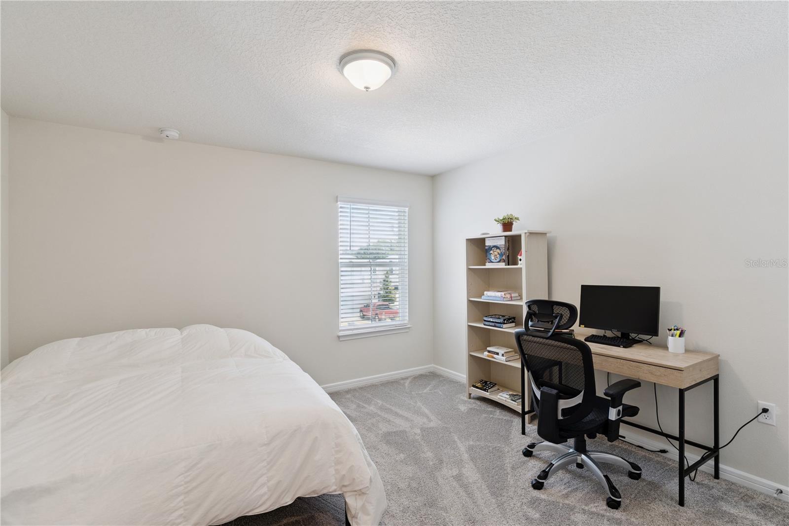 GRAYSON SQUARE - Residential