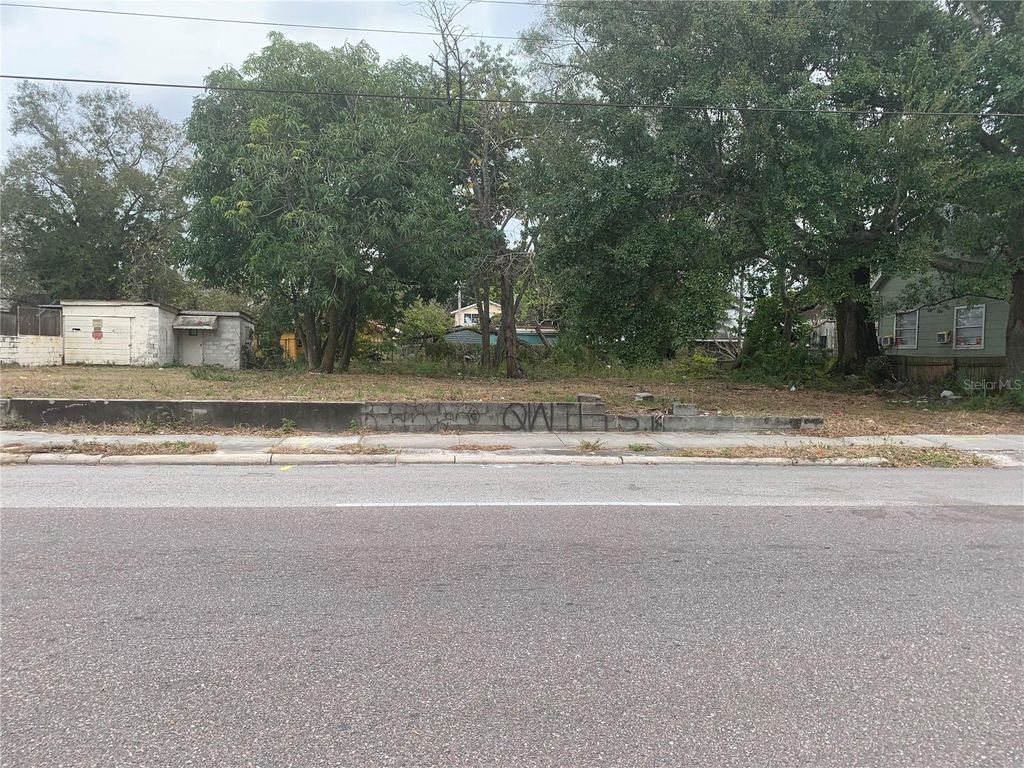 Photo of 3011 N 15th Street, Tampa, FL 33605 (MLS # TB8301206)