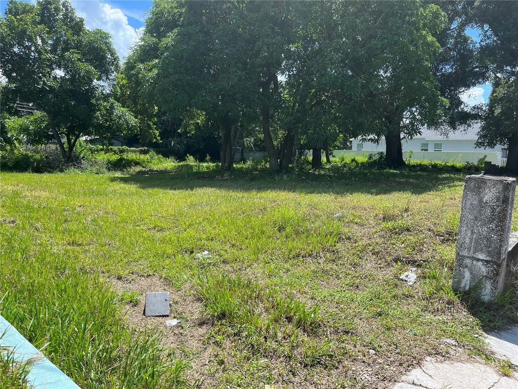 Photo of 3011 N 15th Street, Tampa, FL 33605 (MLS # TB8301206)