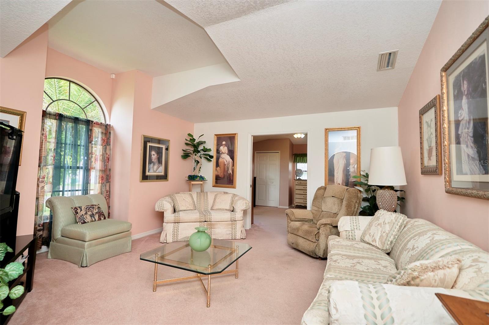 672 ALTURA DRIVE
