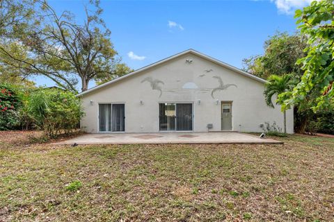 A home in PALM HARBOR