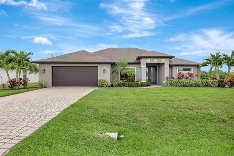 Photo of 1410 SW 12th Terrace, Cape Coral, FL 33991 (MLS # TB8434929)