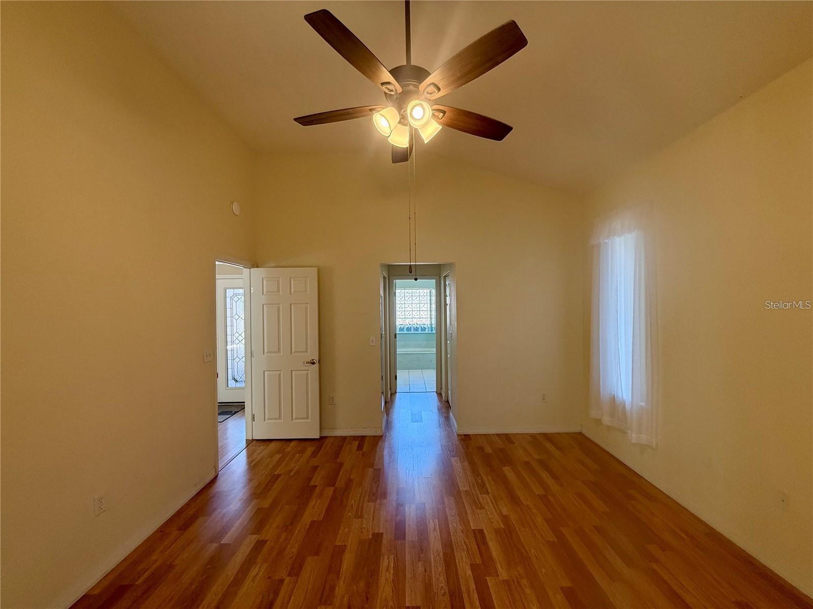 OAK RUN FAIRWAY OAKS - Residential