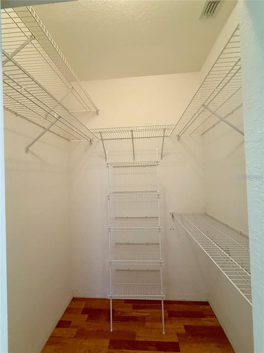 OAK RUN FAIRWAY OAKS - Residential