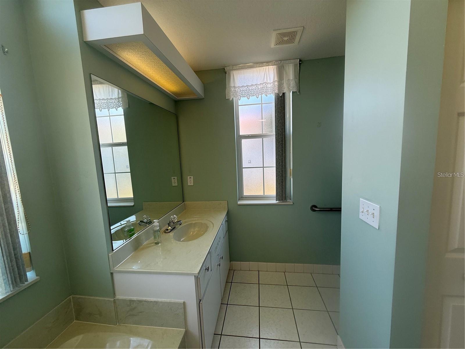 OAK RUN FAIRWAY OAKS - Residential