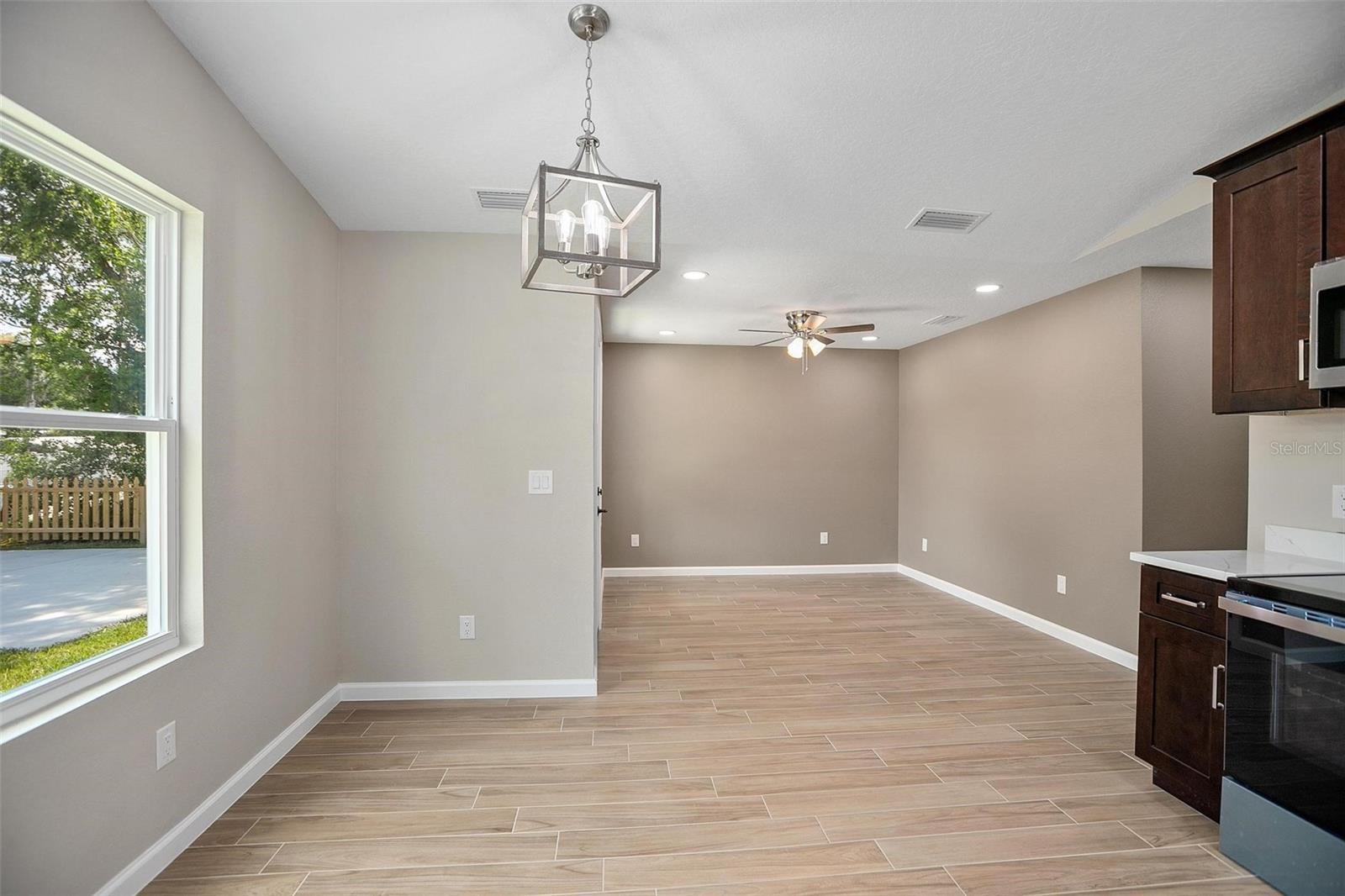 429 W CAROLINA AVENUE