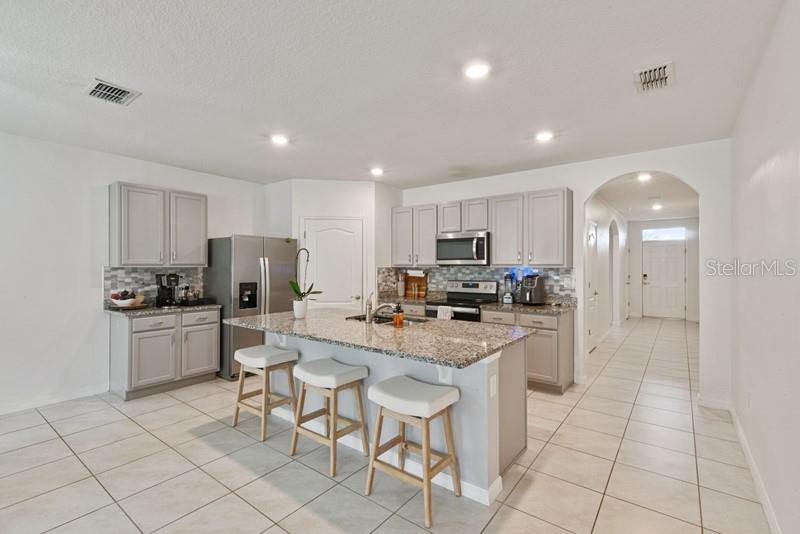 5279 MAYOR DRIVE