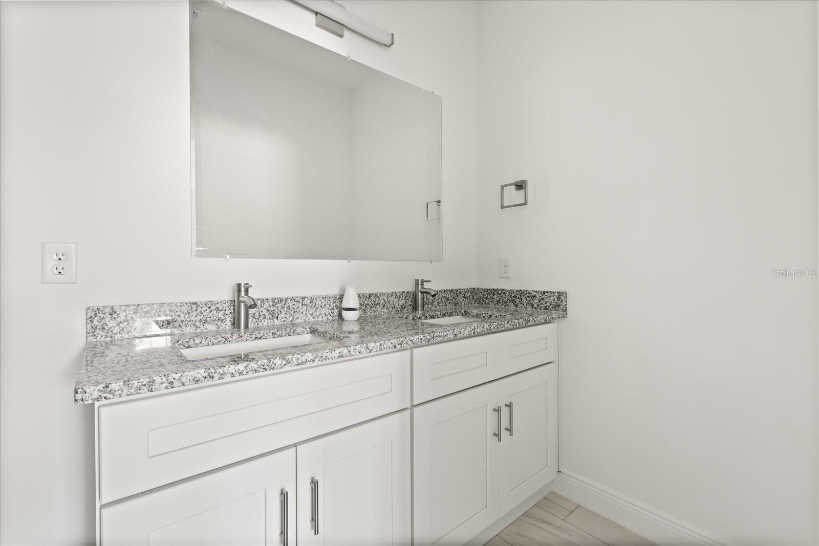 CITRUS SPGS UNIT 06 - Residential