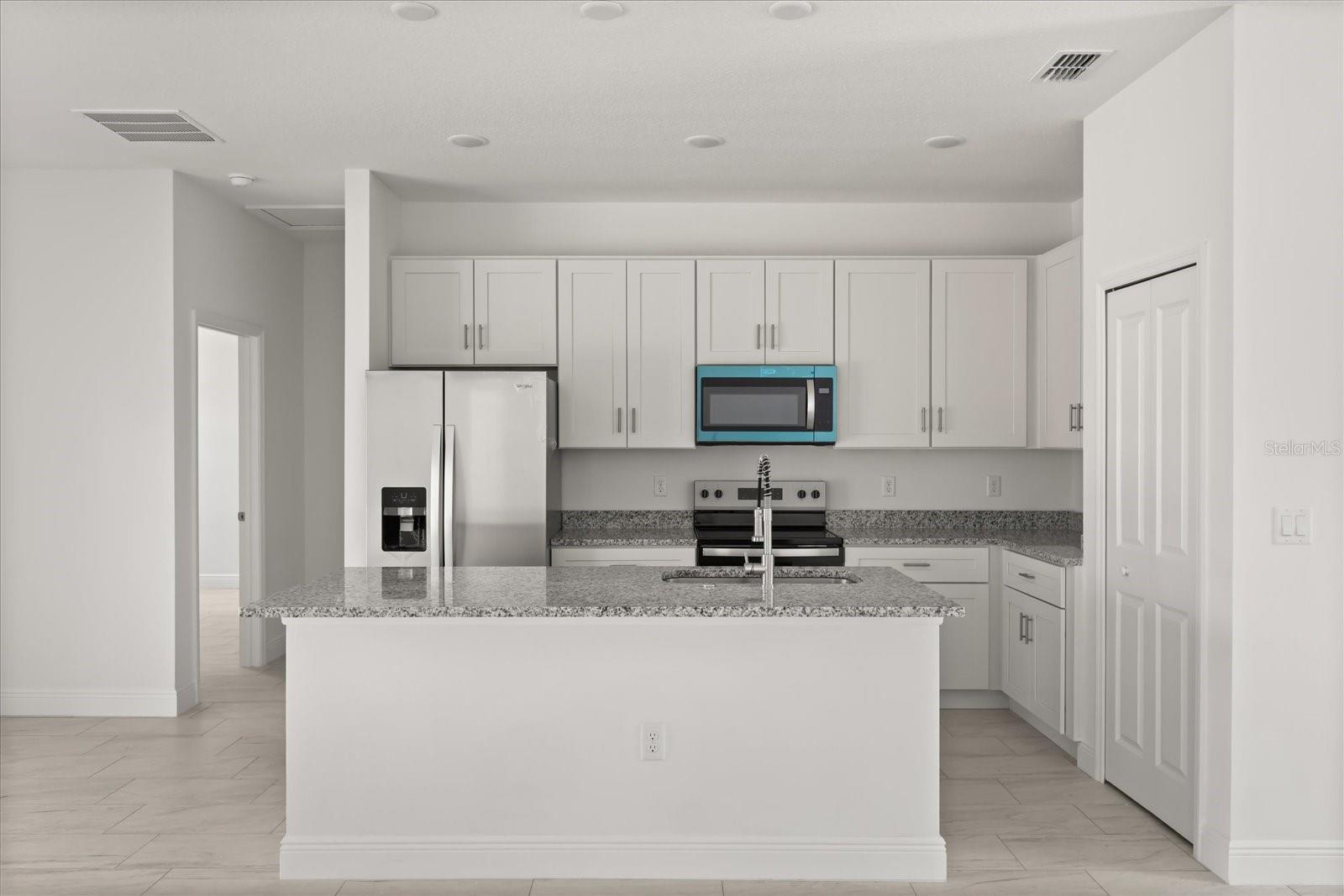 CITRUS SPGS UNIT 06 - Residential