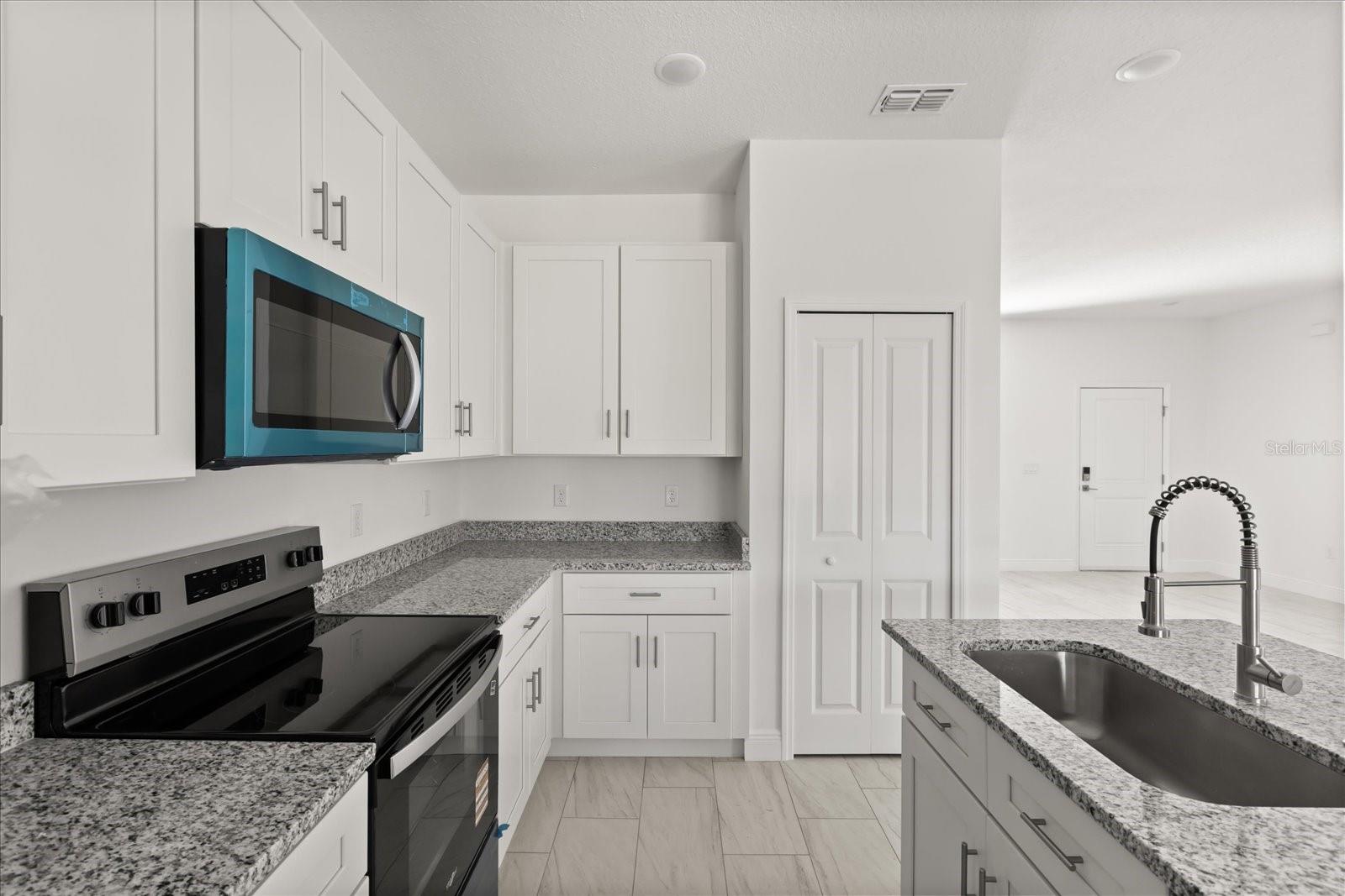 CITRUS SPGS UNIT 06 - Residential