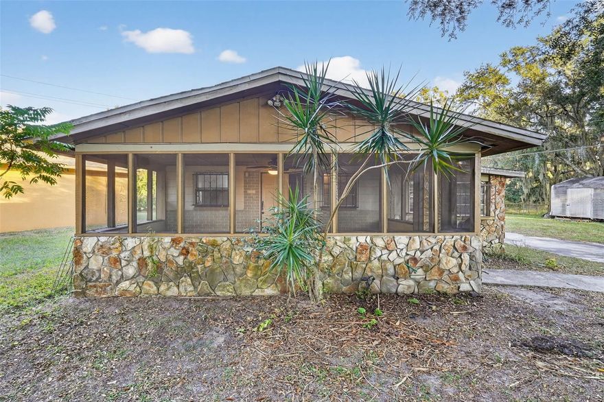 One or more photo(s) has been virtually staged. Great opportunity in the heart of Plant City. This property offers a traditional layout with plenty of natural light and a spacious yard—perfect for future improvements or expansion. Ideal for first time home buyers looking to customize a home to their style. Conveniently located near downtown Plant City, shops, dining, and major roadways. Bring your vision and make this property your own.