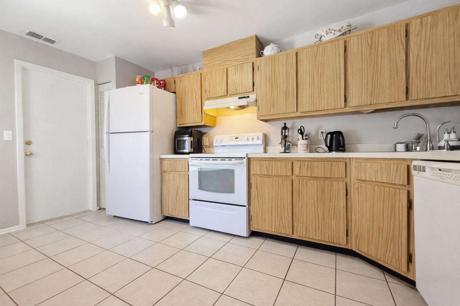 SOUTHPORT CONDO - Residential