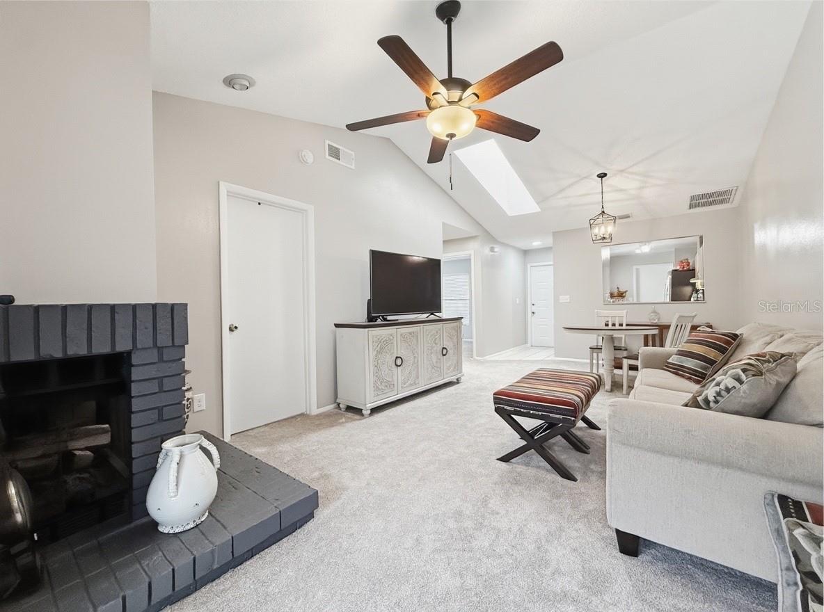 SOUTHPORT CONDO - Residential