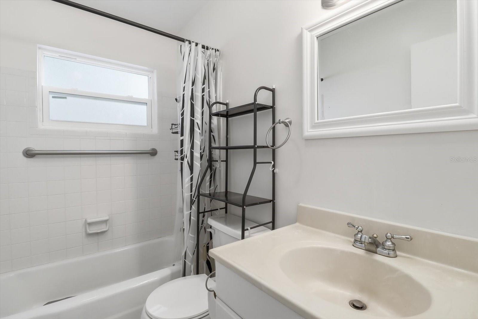 RAINBOW LAKES ESTATES SEC O - Residential