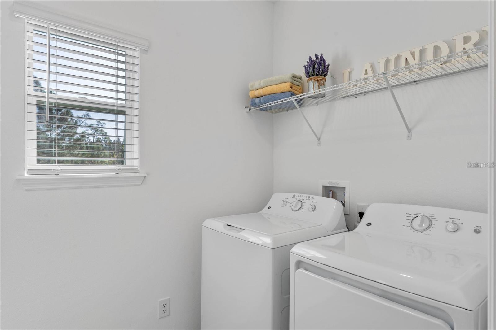 WINDING BAY PH 2 - Residential