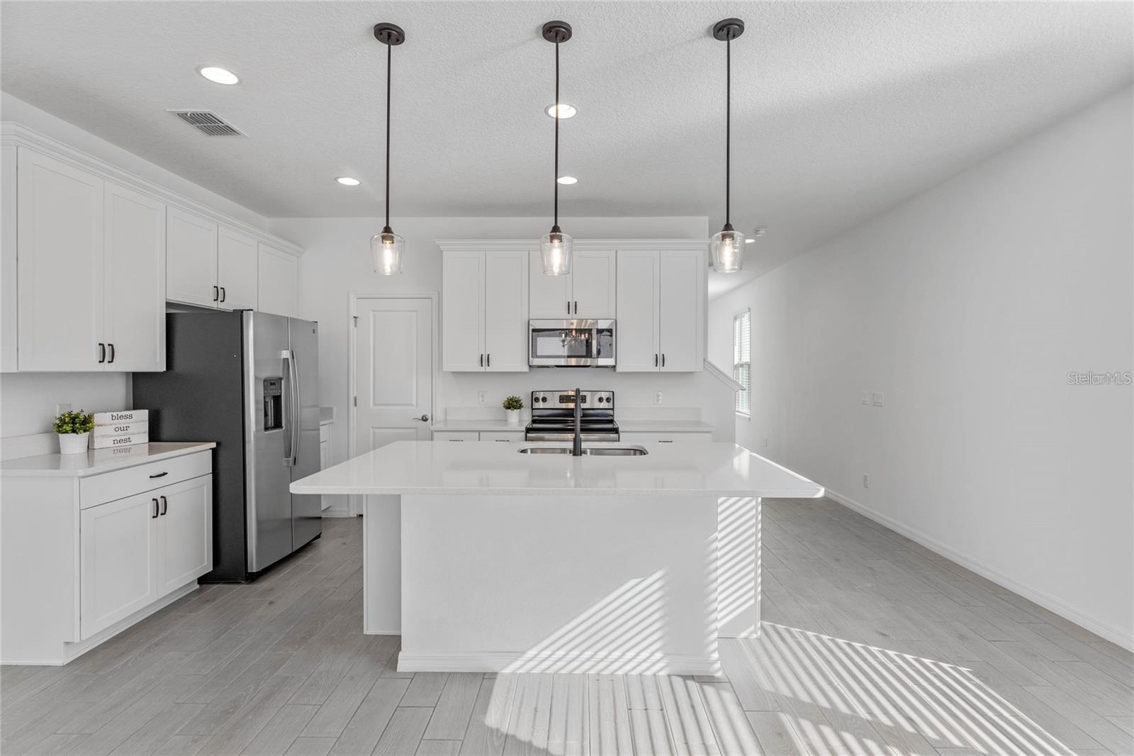 WINDING BAY PH 2 - Residential