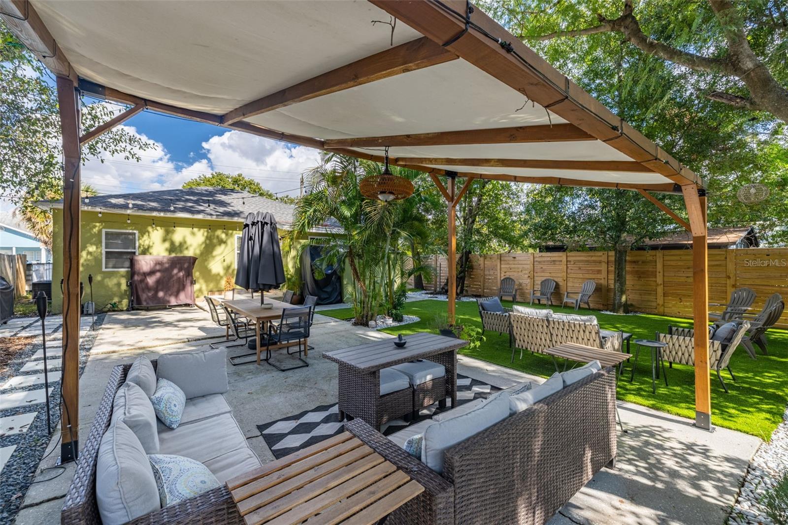 BOUTON & SKINNERS ADD - Residential Lease