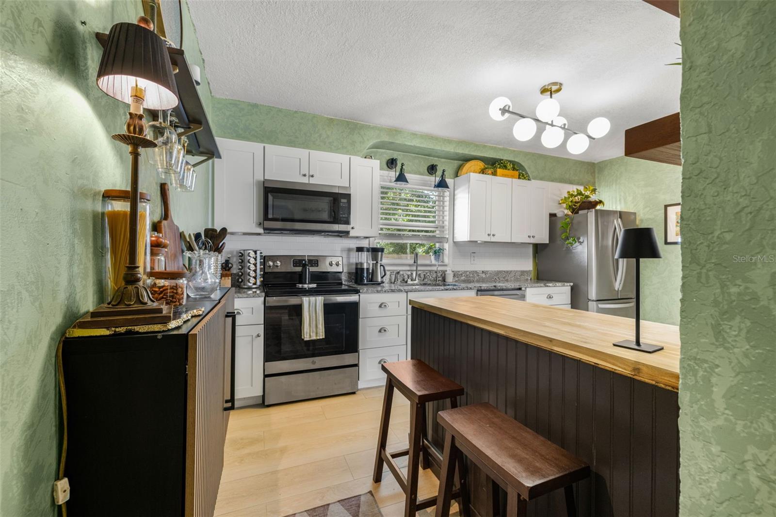 BOUTON & SKINNERS ADD - Residential Lease