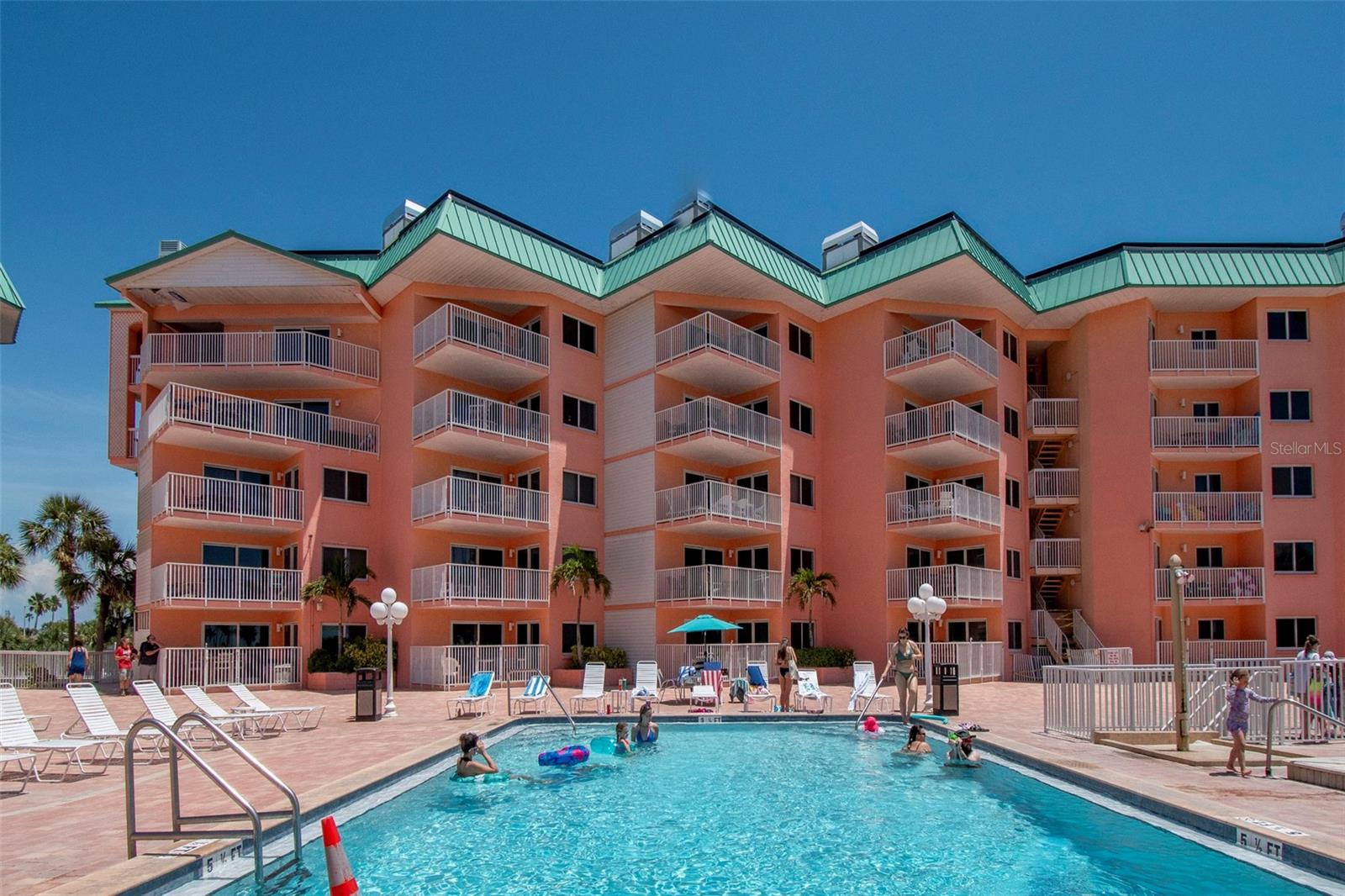 18400 GULF BOULEVARD 2505