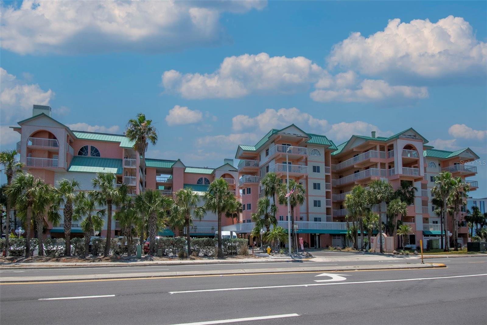 18400 GULF BOULEVARD 2505