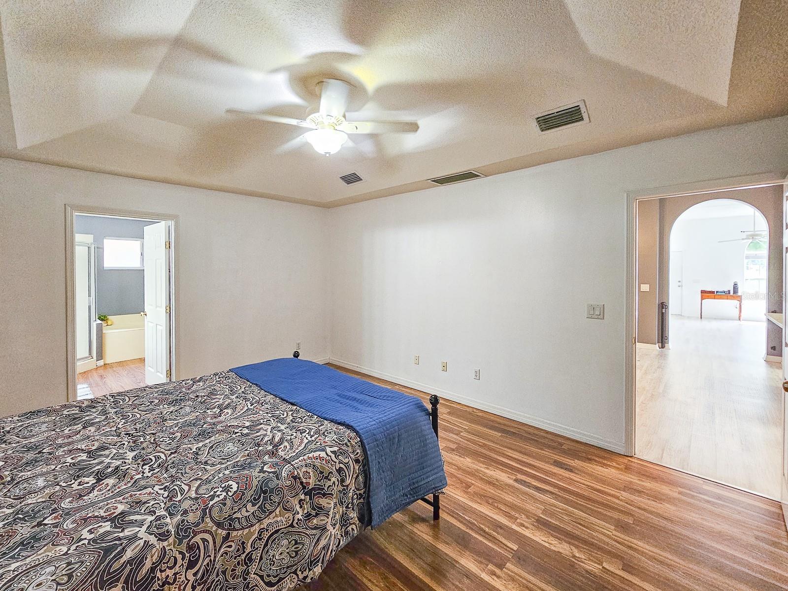 ARIWOOD - Residential