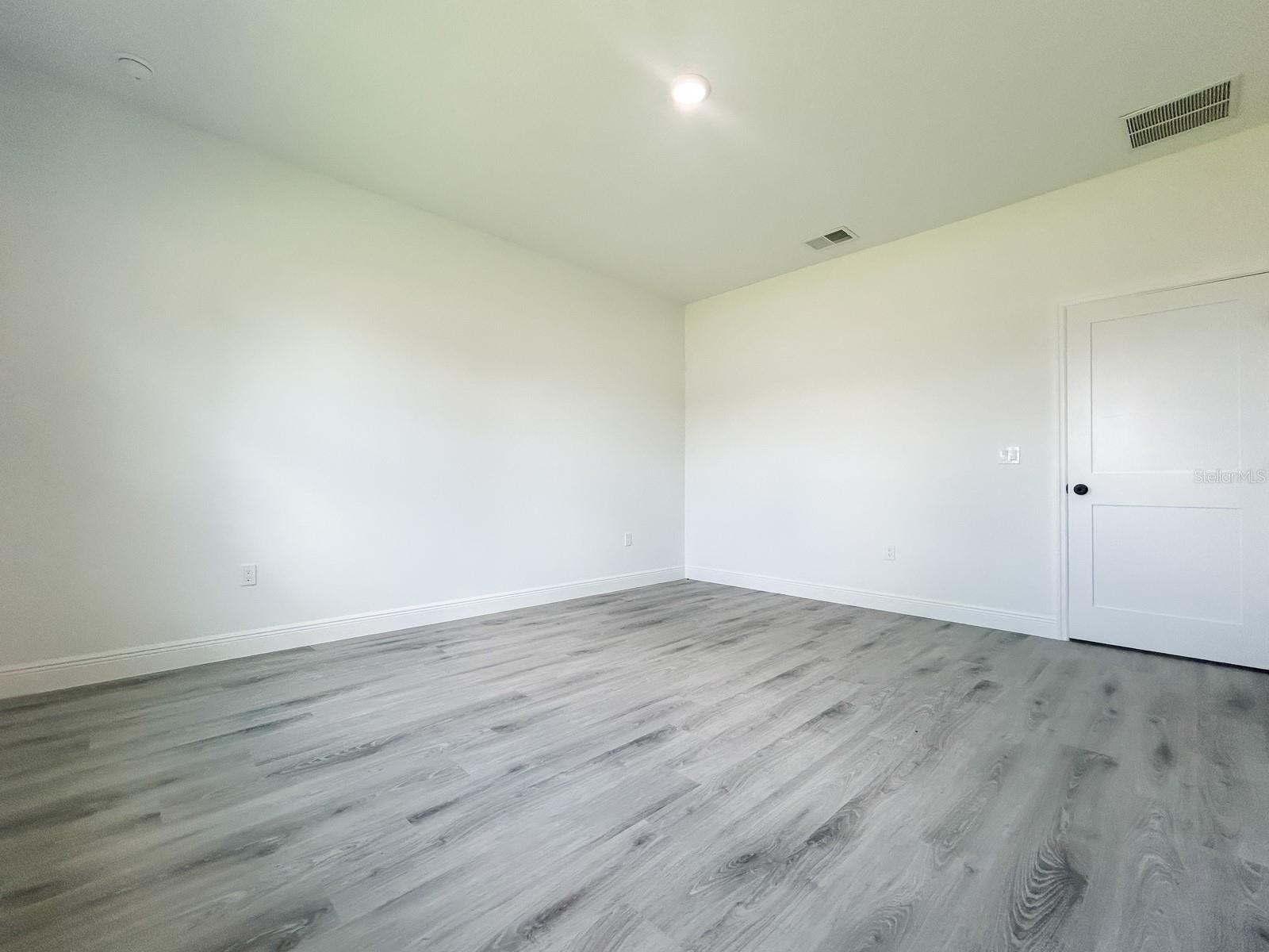 MARION OAKS UN 07 - Residential Lease