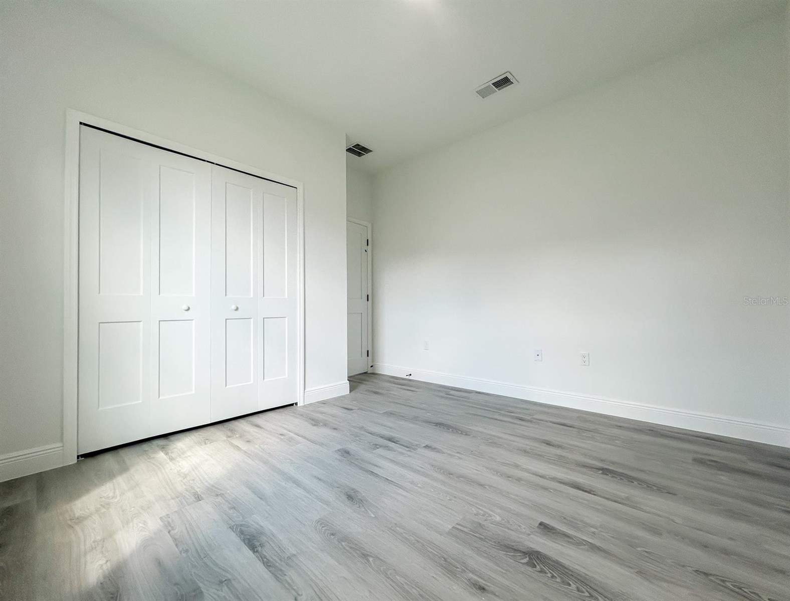 MARION OAKS UN 07 - Residential Lease