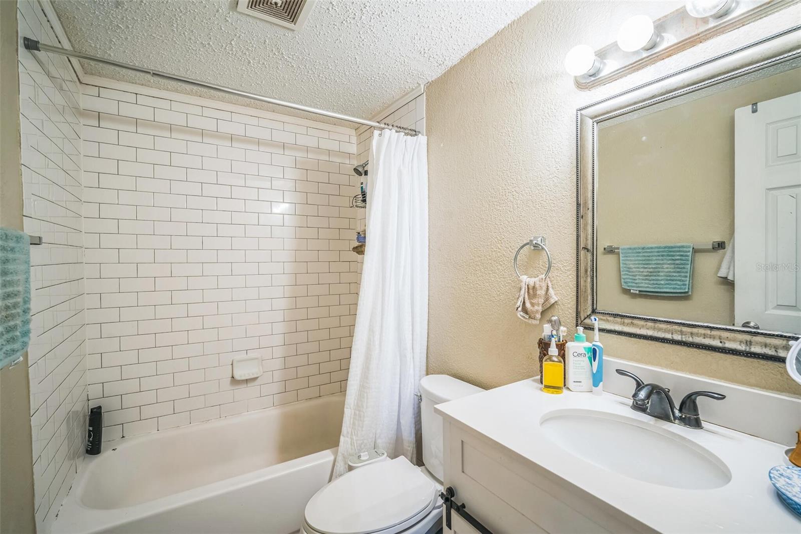 TAMPA OVERLOOK - Residential