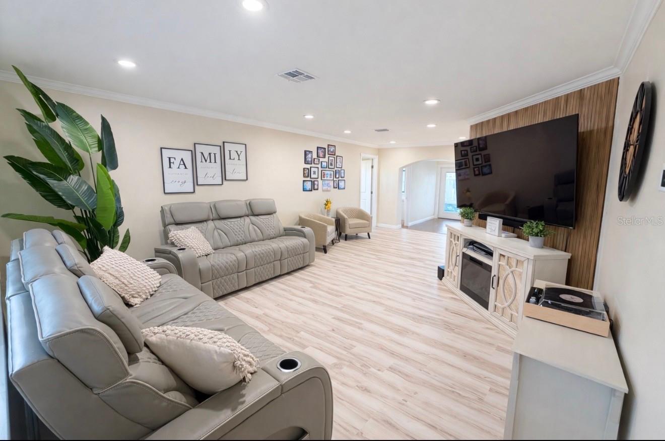 RIDGE MANOR WEST PHASE IV LOT 70 - Residential