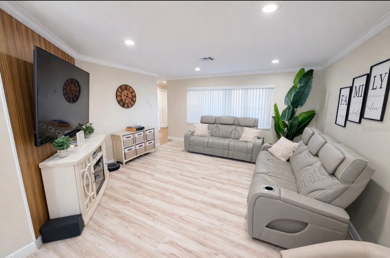 RIDGE MANOR WEST PHASE IV LOT 70 - Residential