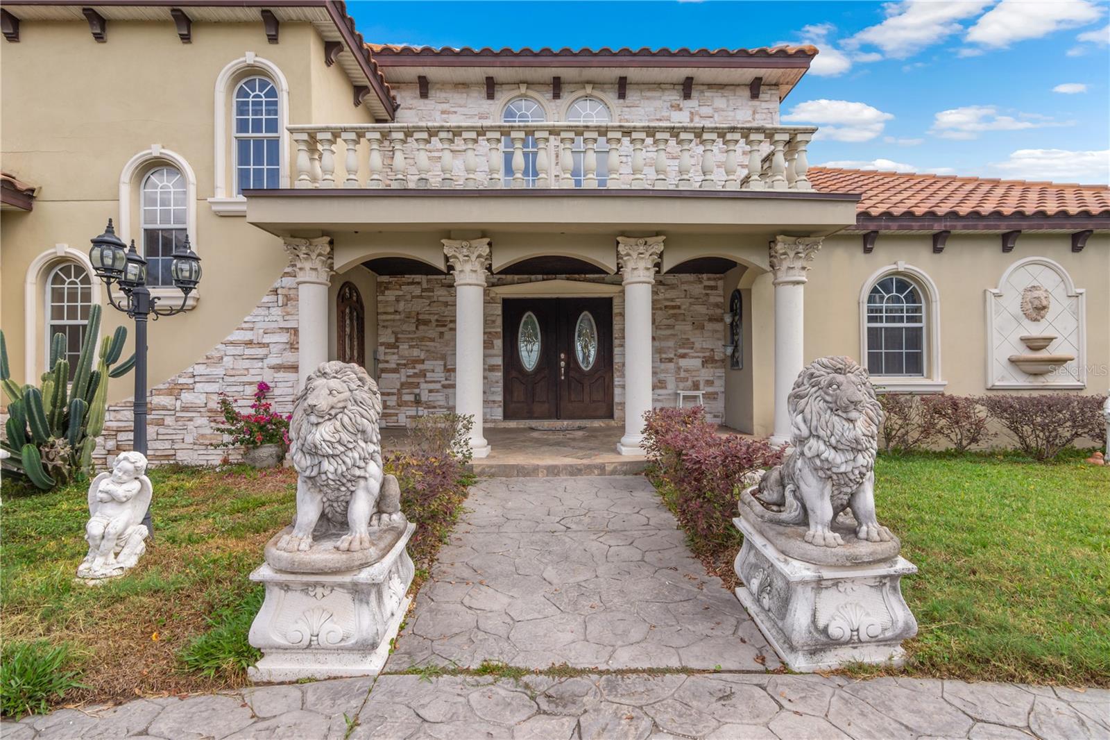 2501 TRENTWOOD BOULEVARD