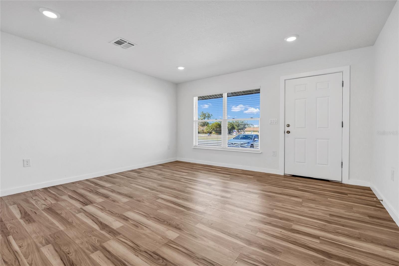 STONES RESUB HAINES CITY - Residential