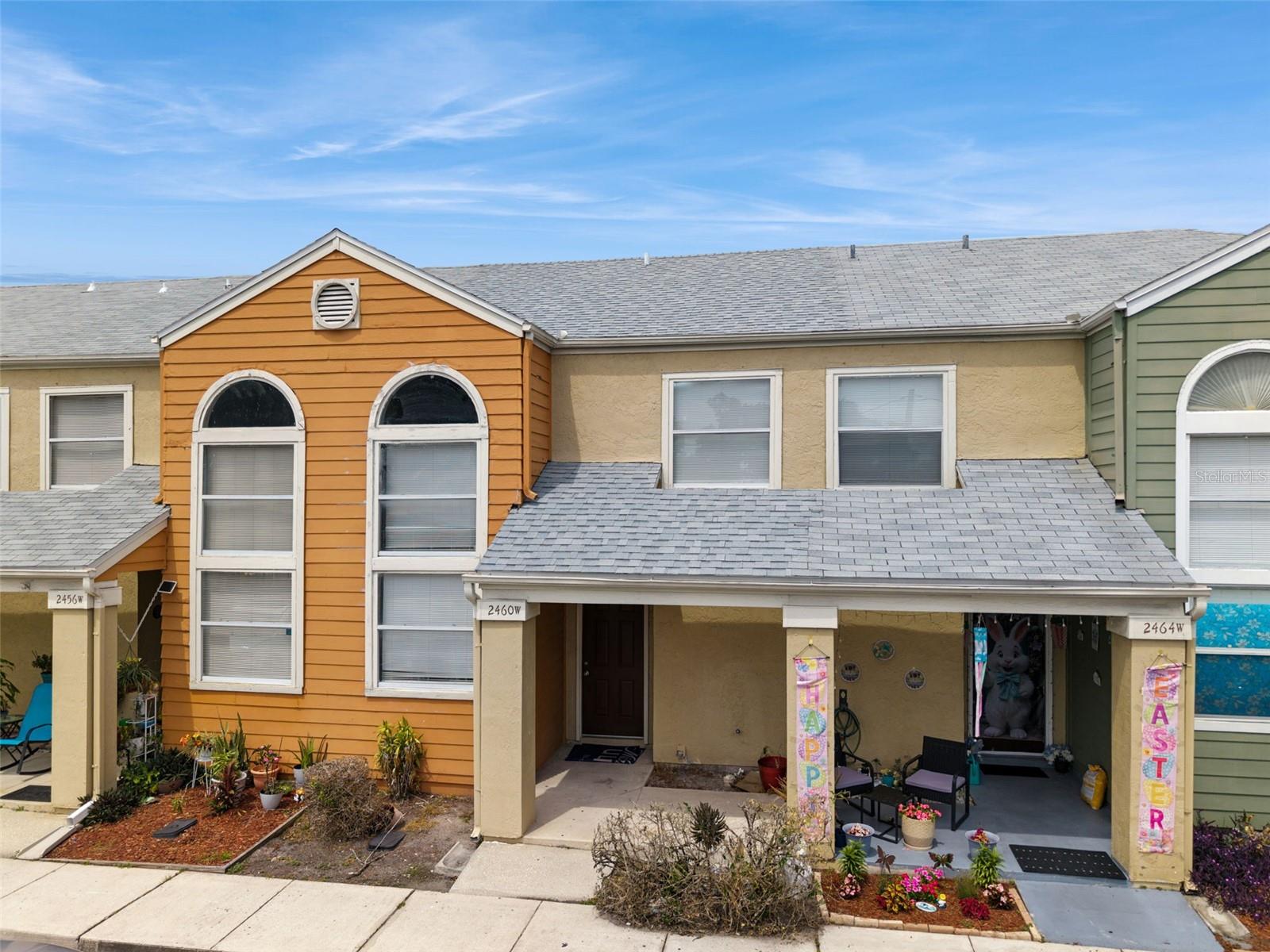 SUMMERFIELD TWNHMS - Residential
