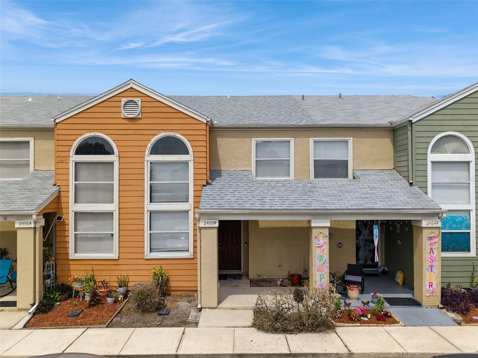 SUMMERFIELD TWNHMS - Residential