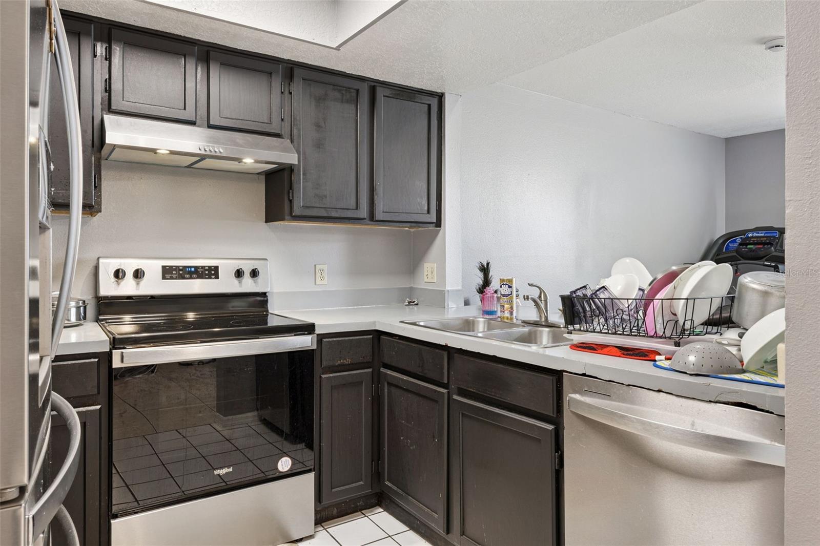 SUMMERFIELD TWNHMS - Residential