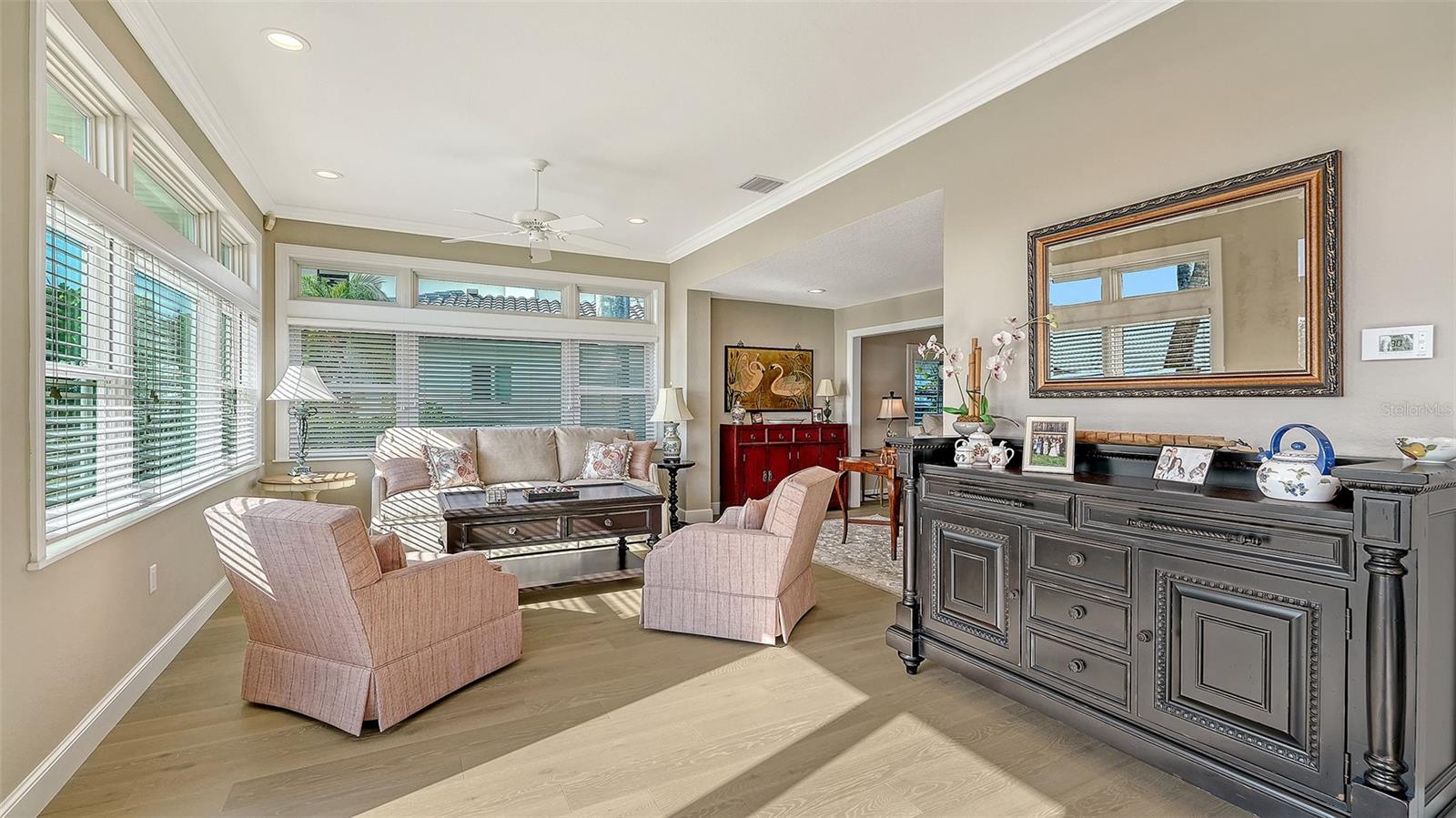 BAY ISLAND SHORES - Residential