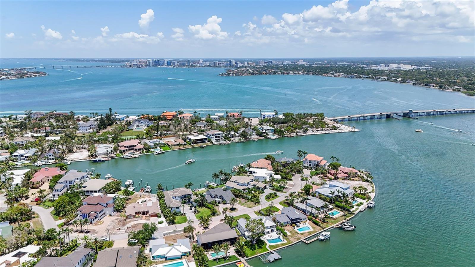 BAY ISLAND SHORES - Residential