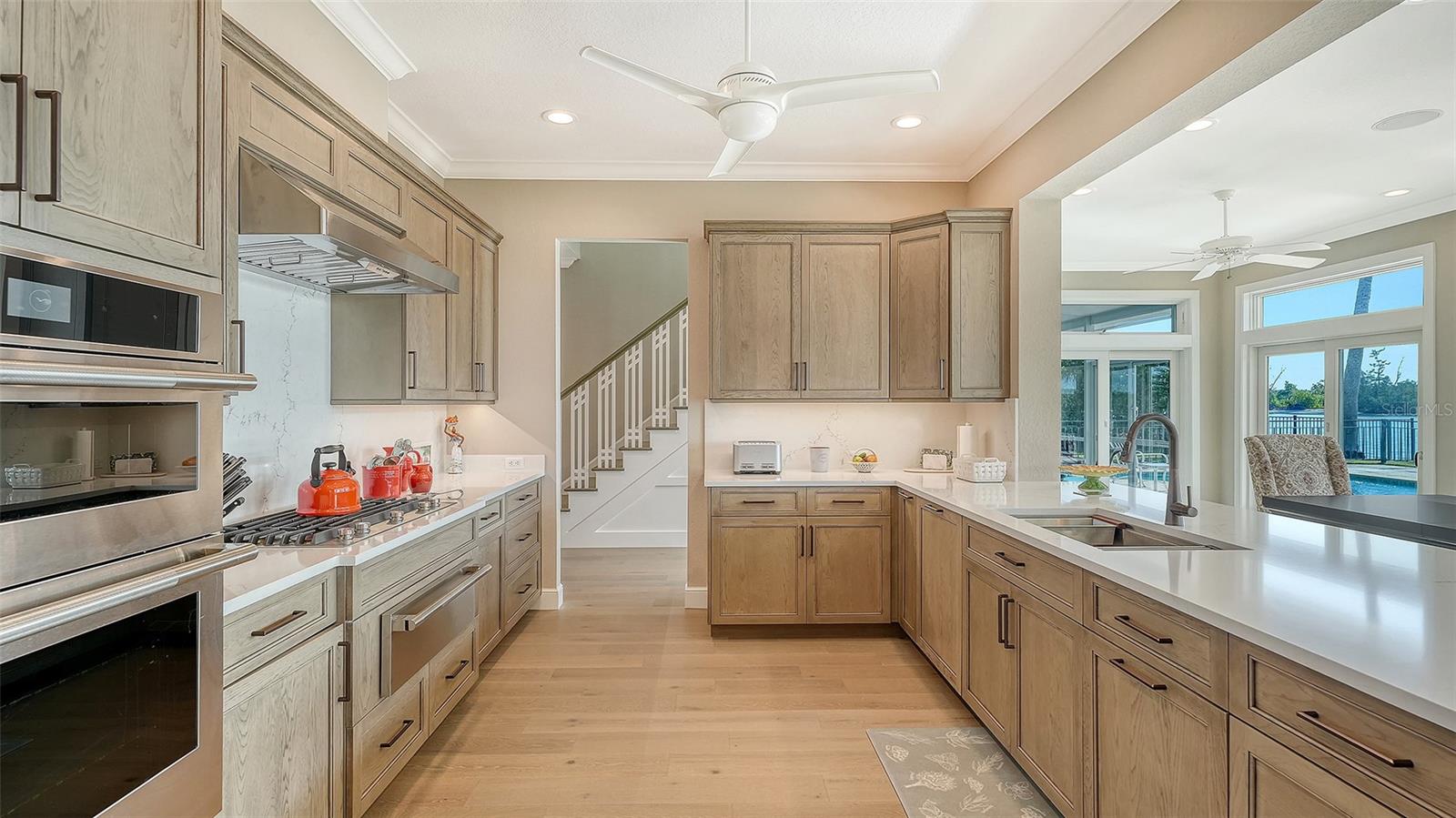 BAY ISLAND SHORES - Residential