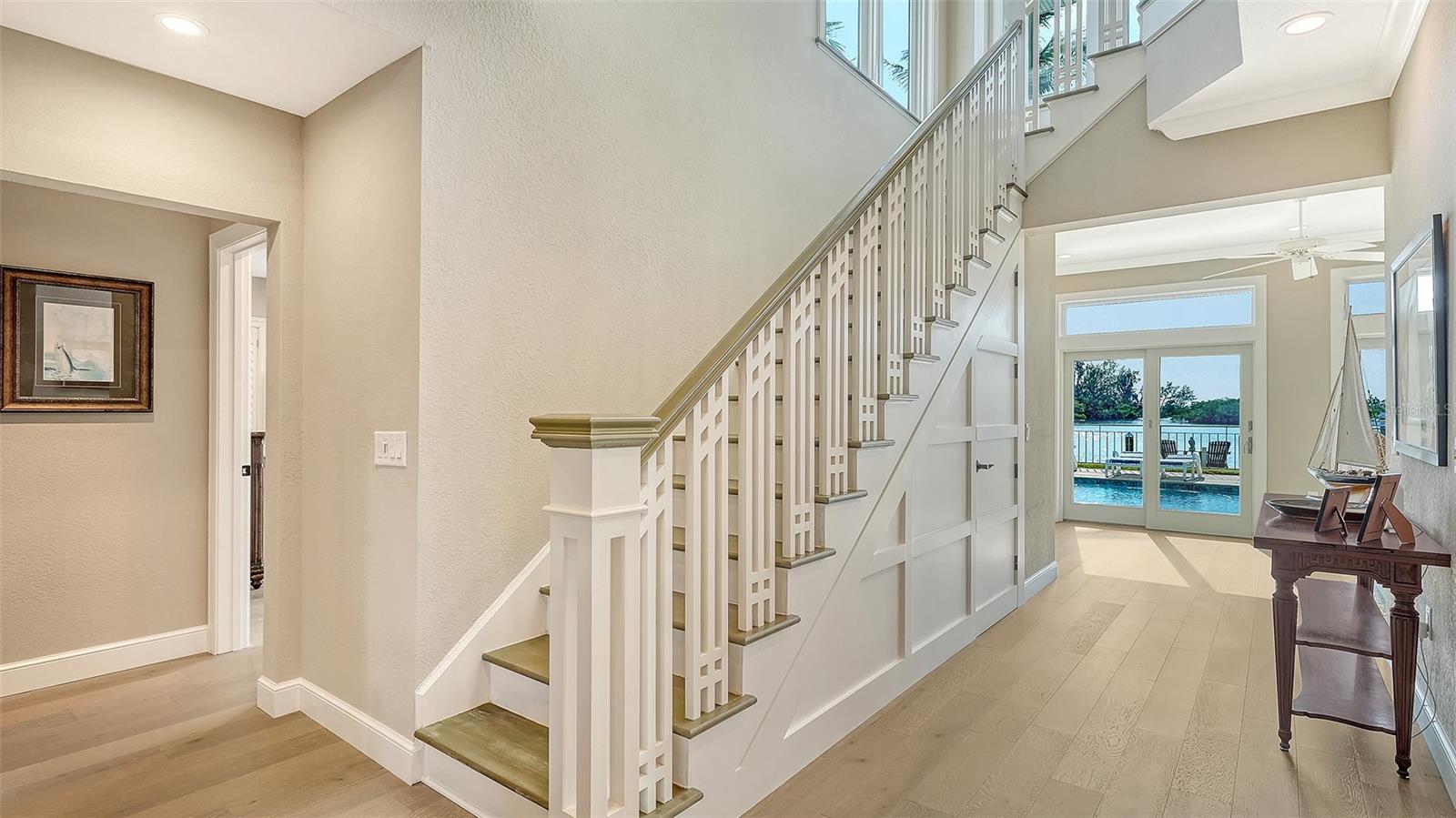 BAY ISLAND SHORES - Residential